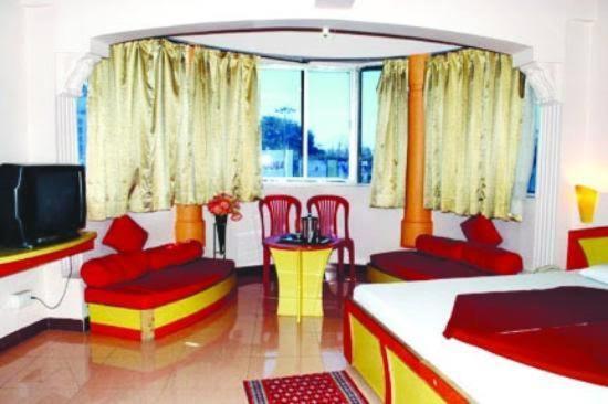Hotel Tushar Pune Eksteriør bilde